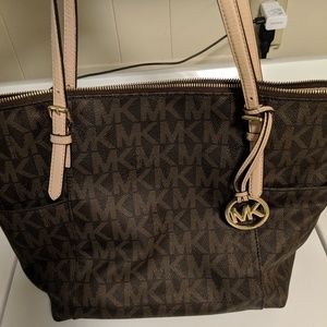 Michael kors handbag